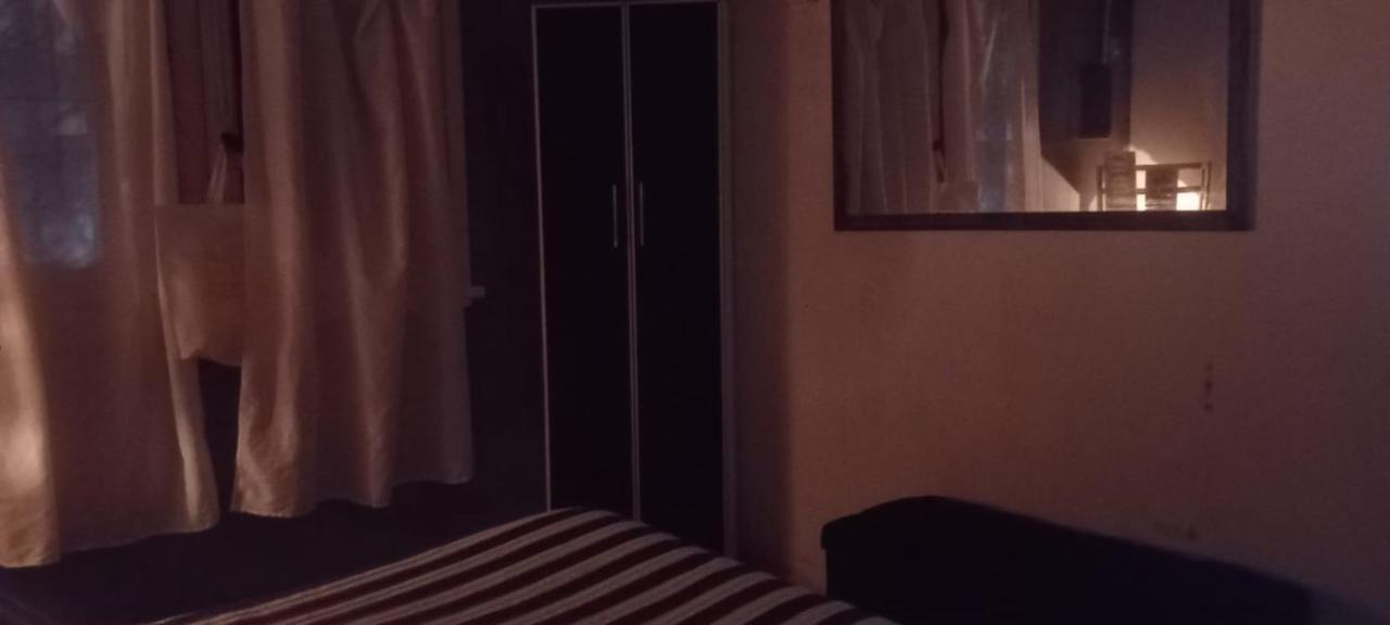 La Familia,A 5 Minutos Del Aeropuerto Apartman Ezeiza Kültér fotó